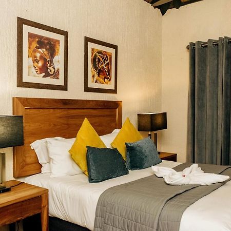 Inyamatane Luxury Lodge Hazyview Buitenkant foto