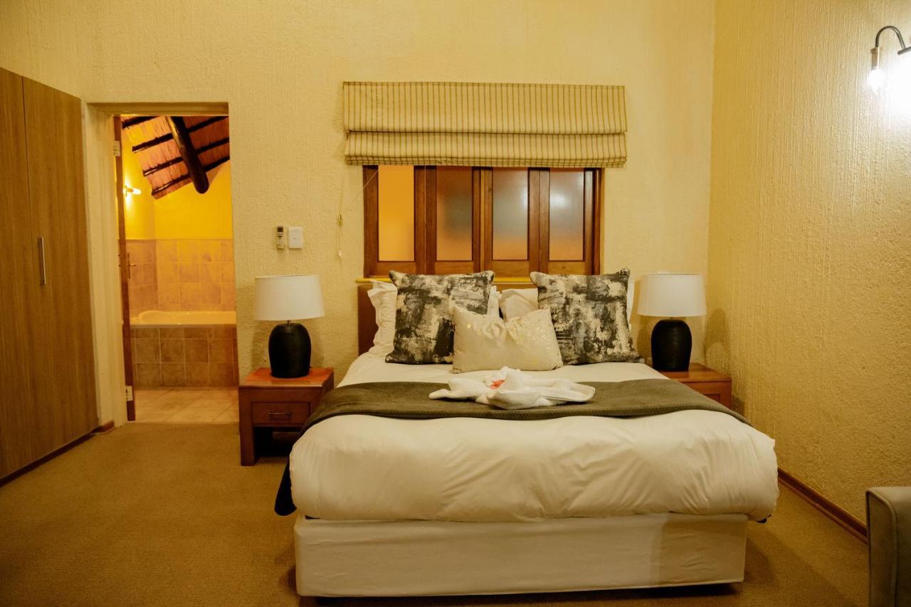 Inyamatane Luxury Lodge Hazyview Buitenkant foto